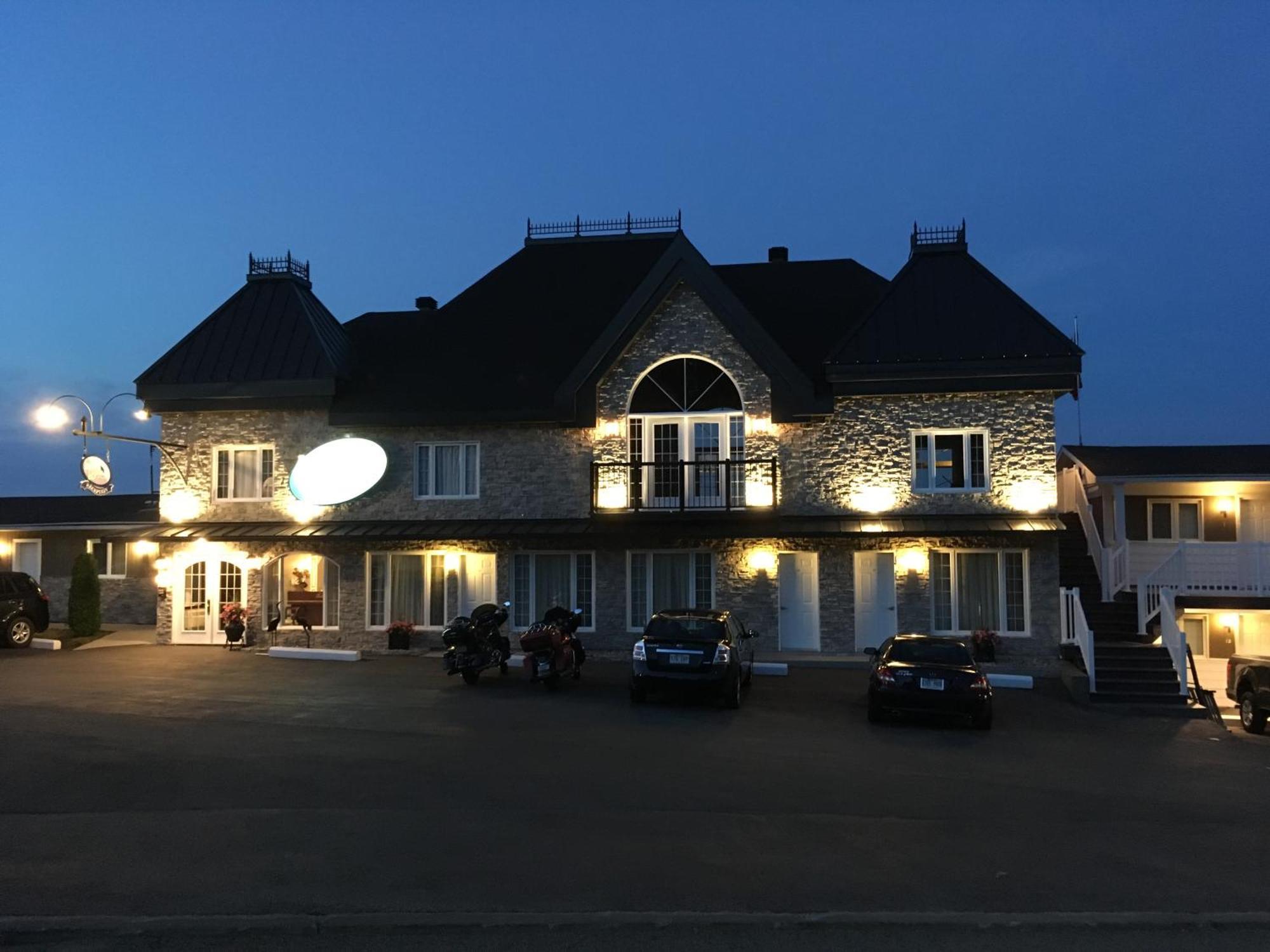 Motel Vue Belvedere Saint-Simeon  Bagian luar foto
